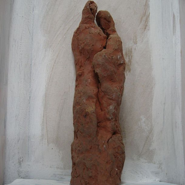 ISH et ISHA  (2020)
20 x 6 x 6
argile de Pontigny
Détail du premier triptyque "Au commencement"
 du "CHEMIN de VIE" (in PROJETS)